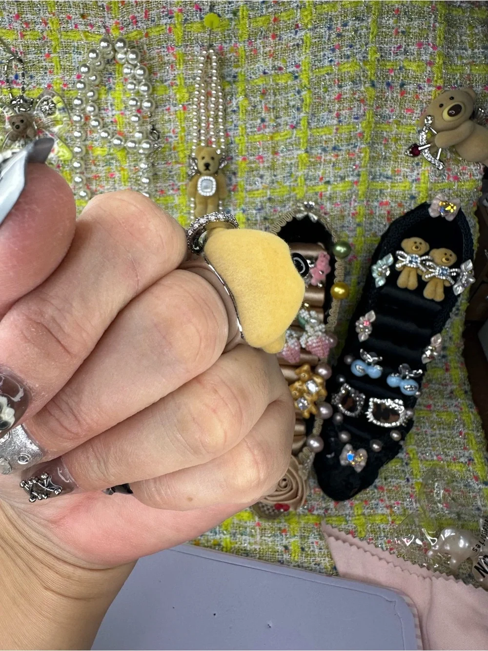YVMIN Plush Bear Head Ring Ring